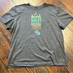 Life is Good Hike Into the Wild Crusher Graphic Tee size XXL